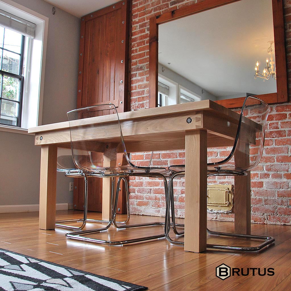 Vitto Dining Table
